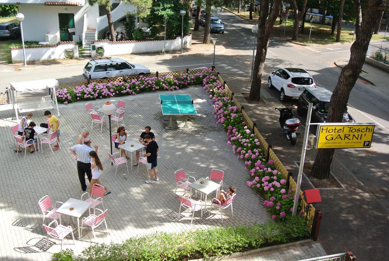 Hotel Toschi Lido di Classe Exterior photo